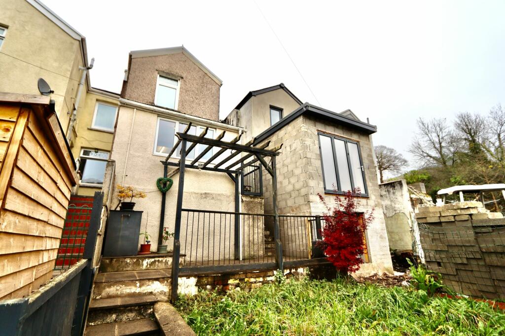 Additional property image - Oakland Street, Bedlinog, CF46