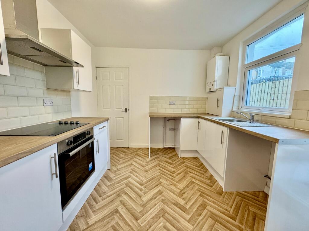 Additional property image - Baldwin Street, Bargoed, CF81
