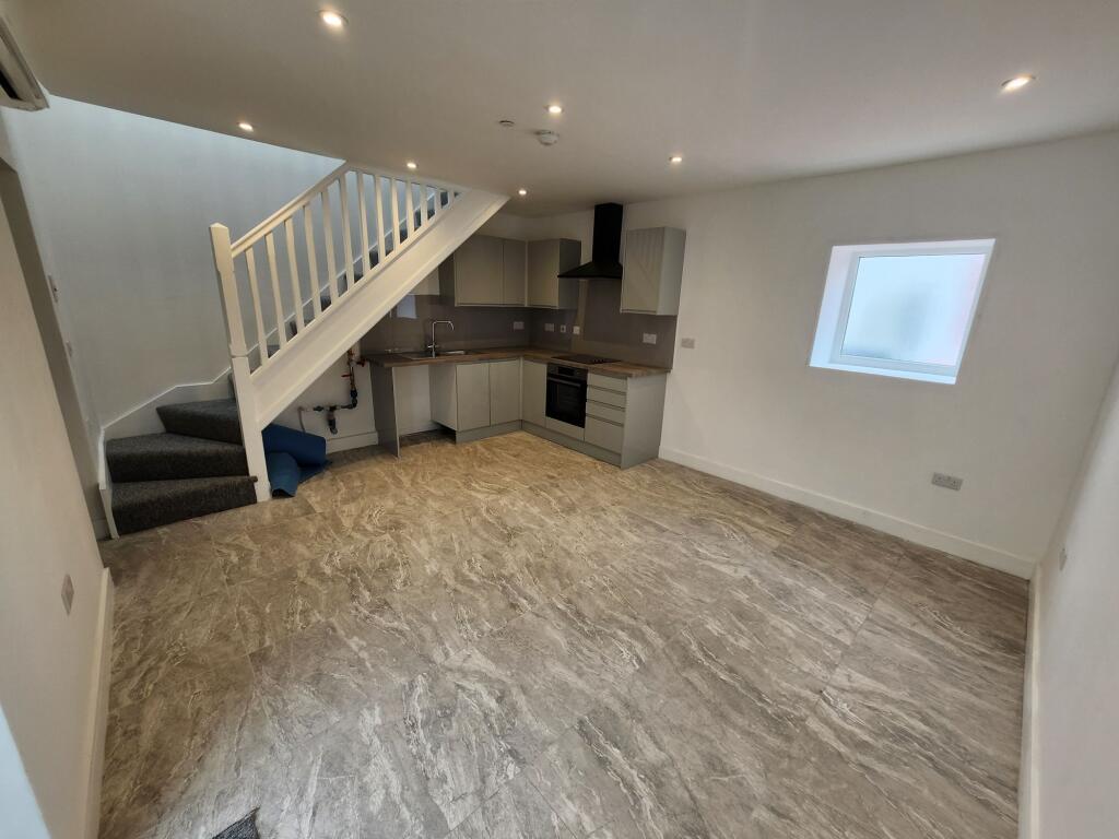 Additional property image - North Road, Cardiff, CF14