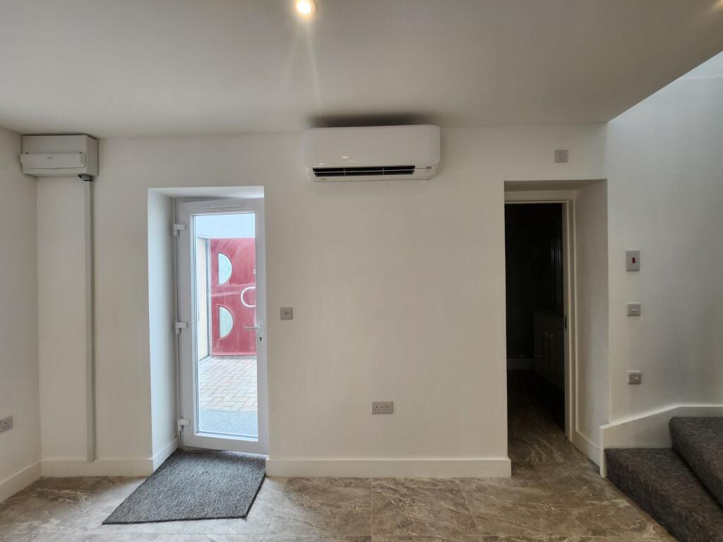 Additional property image - North Road, Cardiff, CF14