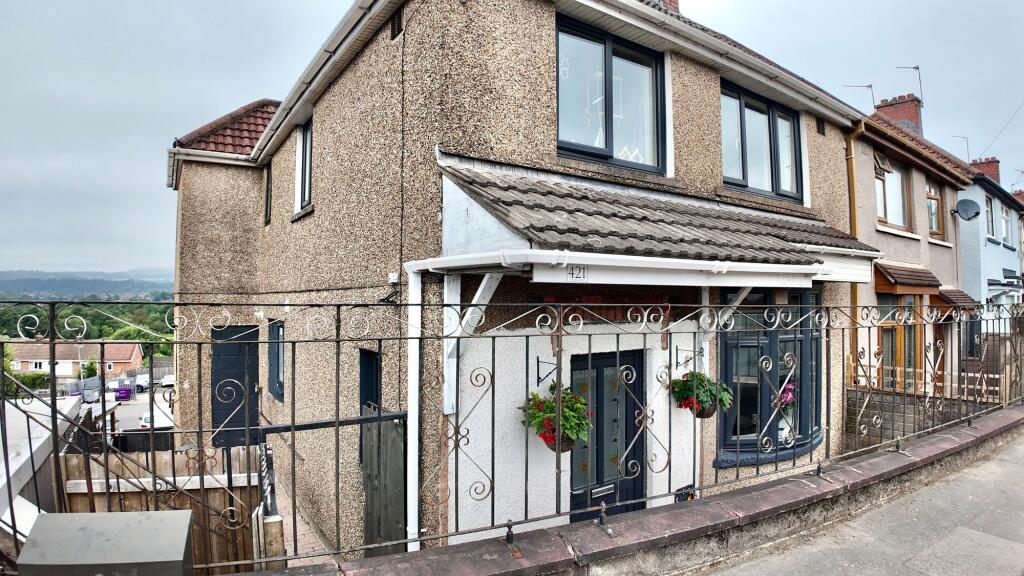 3 bedroom semi-detached house