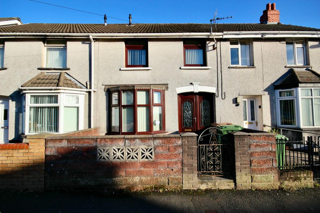 3 bedroom terraced house for sale in Penybryn Avenue, Cefn Fforest, NP12