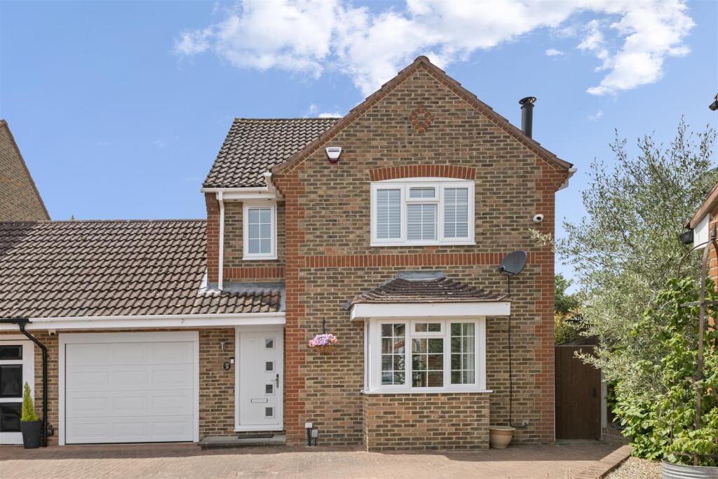 Main image of property: Martindale, Iver
