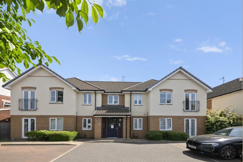 Main image of property: Mistletoe Lodge, Uxbridge
