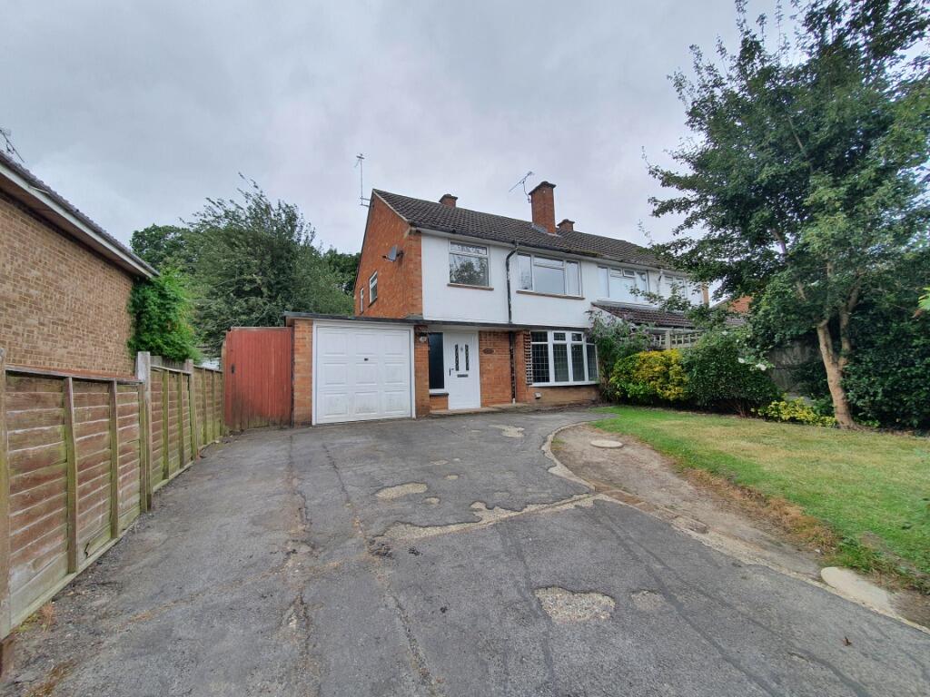 Main image of property: Pleasant Hill, Tadley, RG26