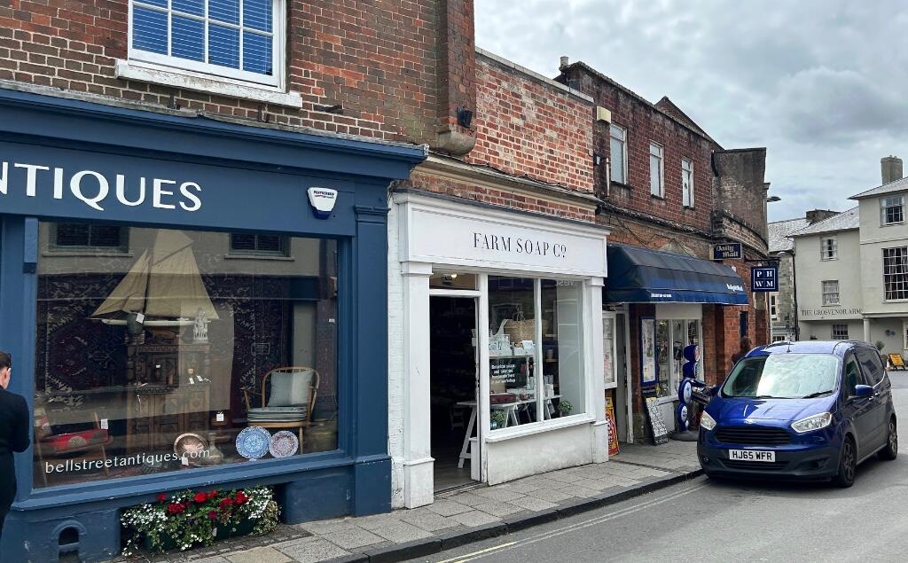 Main image of property: 1a Bell Street, Shaftesbury, Dorset, SP7