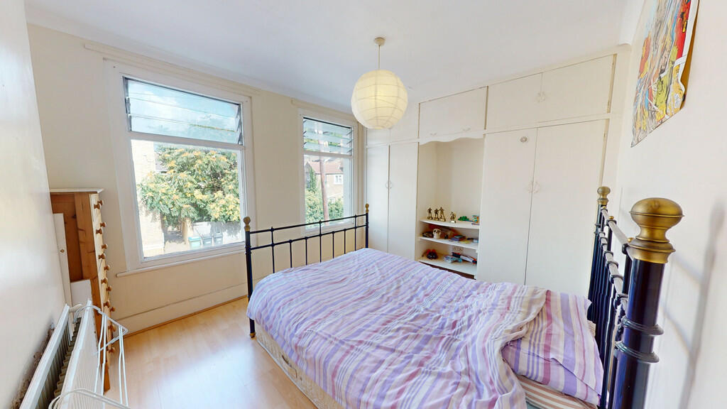 Additional property image - A two bedroom house on Howley Road, Croydon