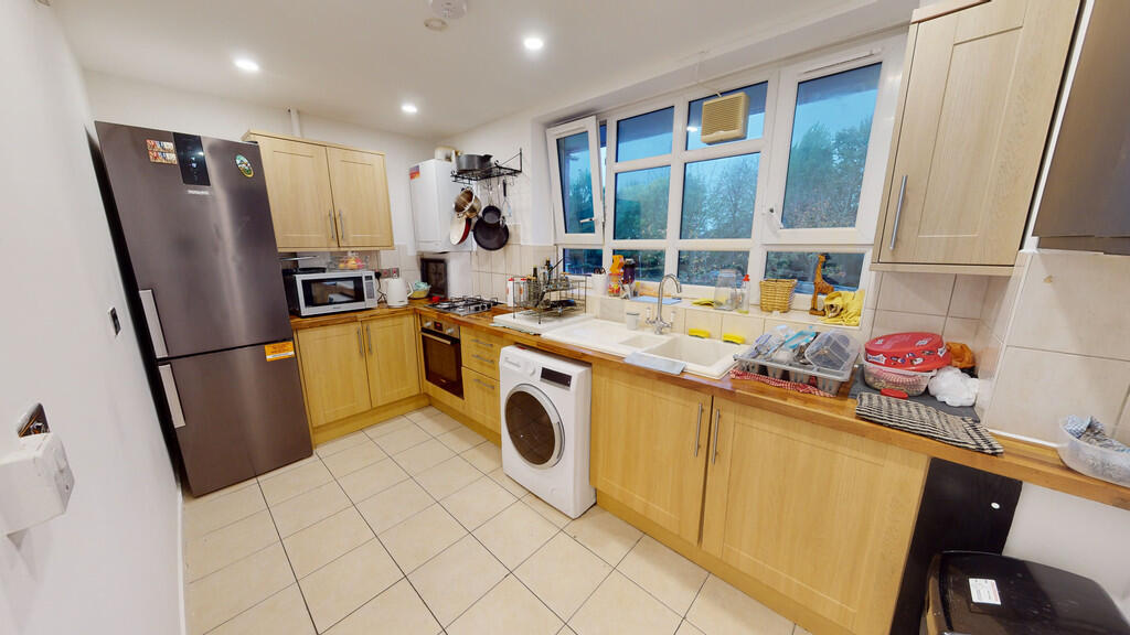 Main image of property: Aldrington Road, London