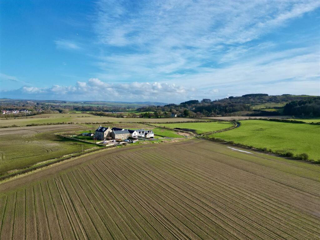 3 bedroom detached house for sale in Mallard Cottage, Burton Farm