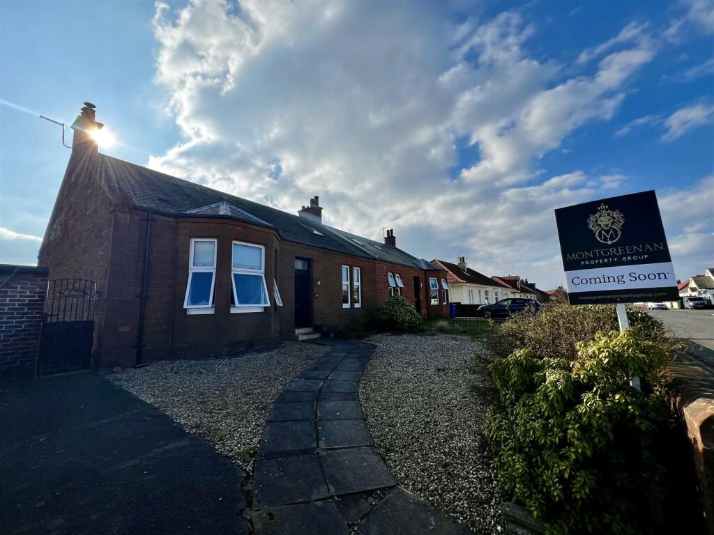 4 bedroom semidetached bungalow for sale in Berelands Road, Prestwick, KA9