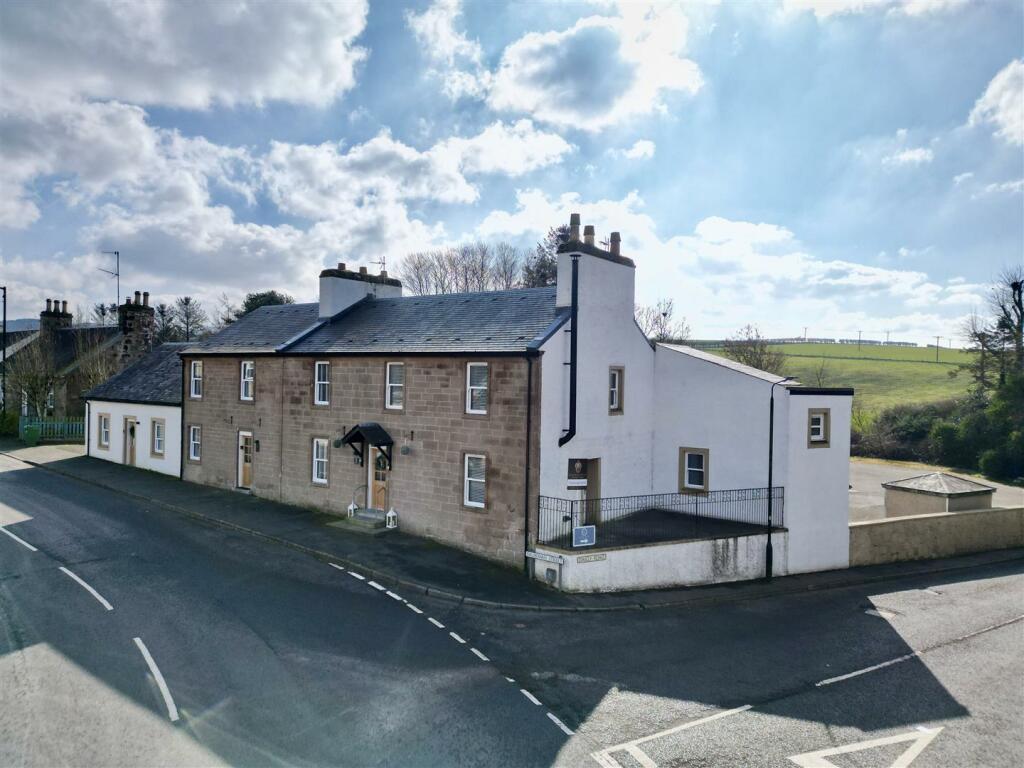 4 bedroom end of terrace house for sale in Dalhowan Street, Crosshill