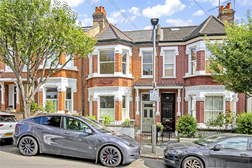 2 bedroom apartment for rent in Bramfield Road, London, SW11