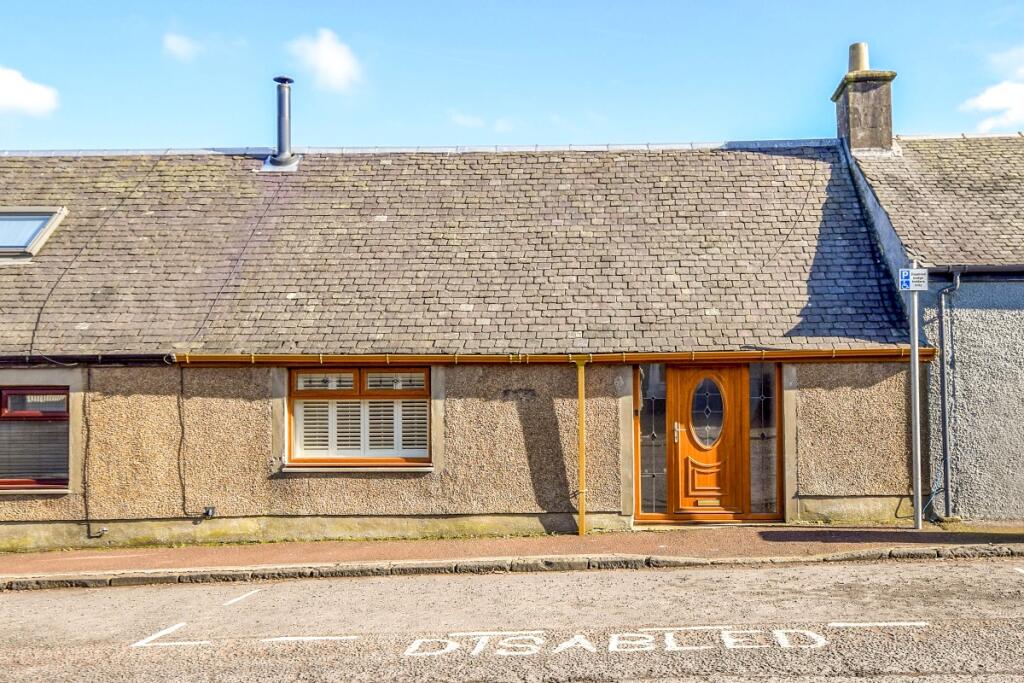 2 bedroom terraced house for sale in Lesmahagow Road, Lesmahagow
