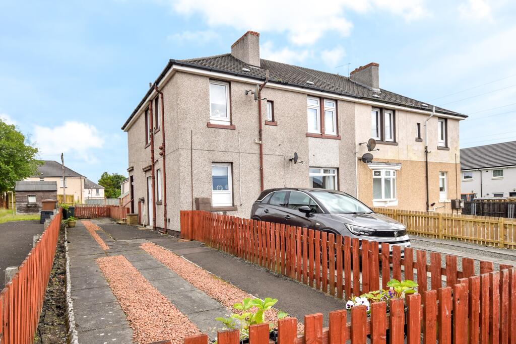 2 bedroom flat for sale in Wishaw Road, Wishaw, ML2
