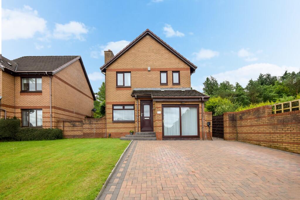 3 bedroom detached house for sale in Glen Douglas Drive, Cumbernauld