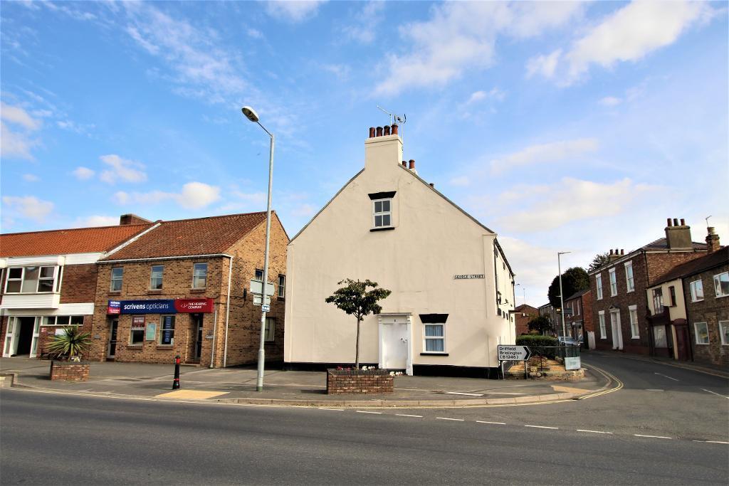 4 bedroom end of terrace house for sale in Chapmangate/ 2 Street