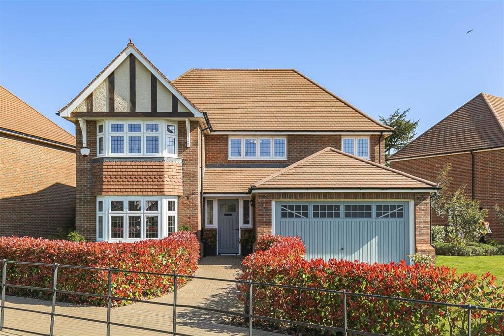 Main image of property: The Henley, Hendricks Green, Goffs Oak