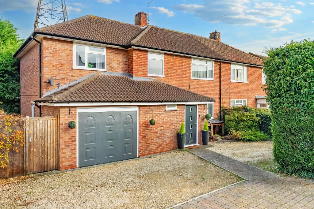 4 bedroom semidetached house for sale in Himbleton Road, Worcester