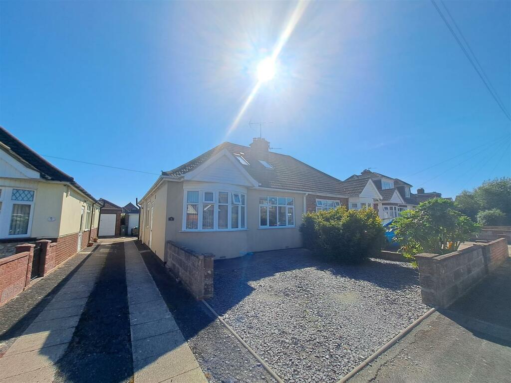 3 bedroom semidetached bungalow for sale in Whitehaven, Portchester, PO16