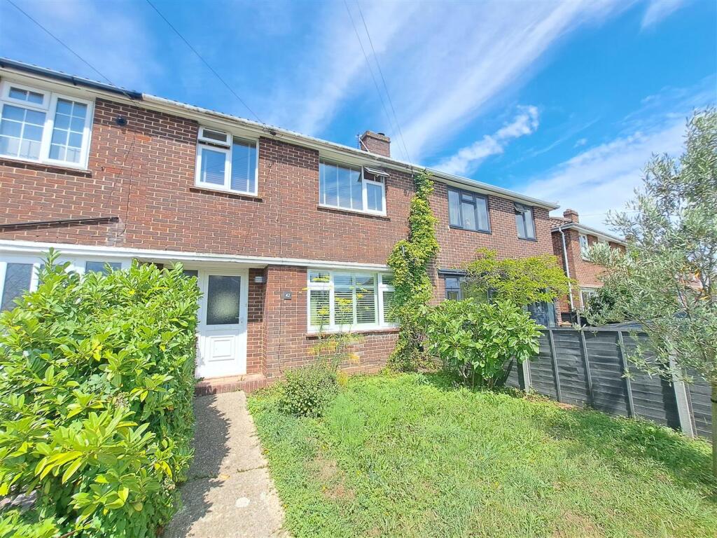 Main image of property: Oak Road, Fareham