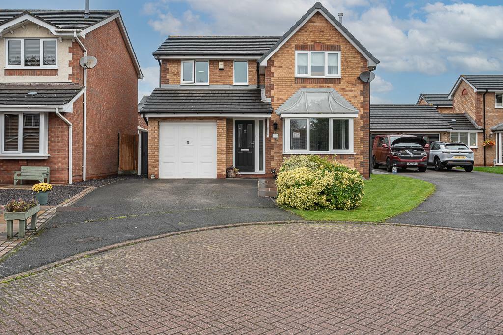 4 bedroom detached house for sale in Troutbeck Grove, Winsford, CW7