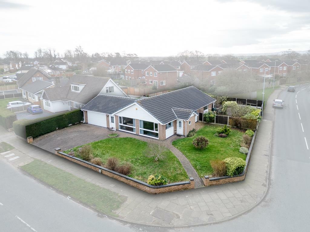 3 bedroom detached bungalow for sale in Beeston Drive, Winsford, CW7