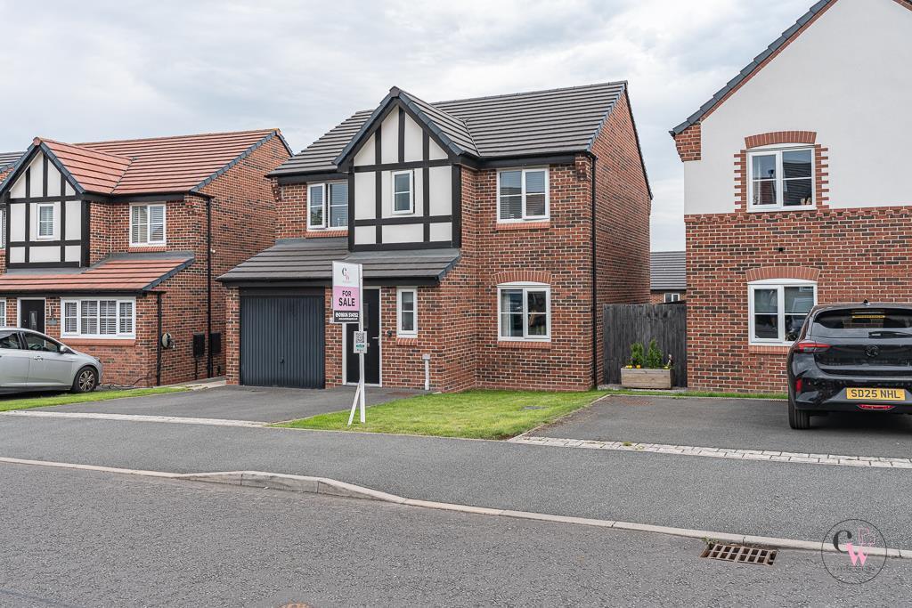4 bedroom detached house