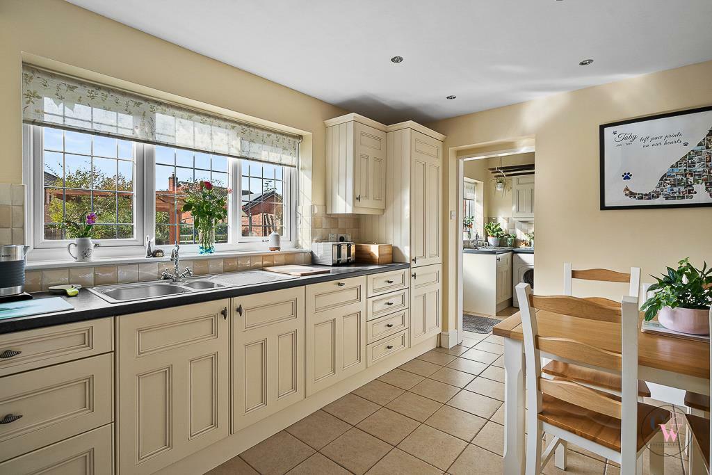 Additional property image - Peacock Avenue, Winsford
