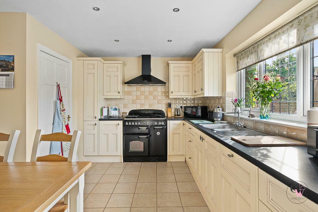 Additional property image - Peacock Avenue, Winsford