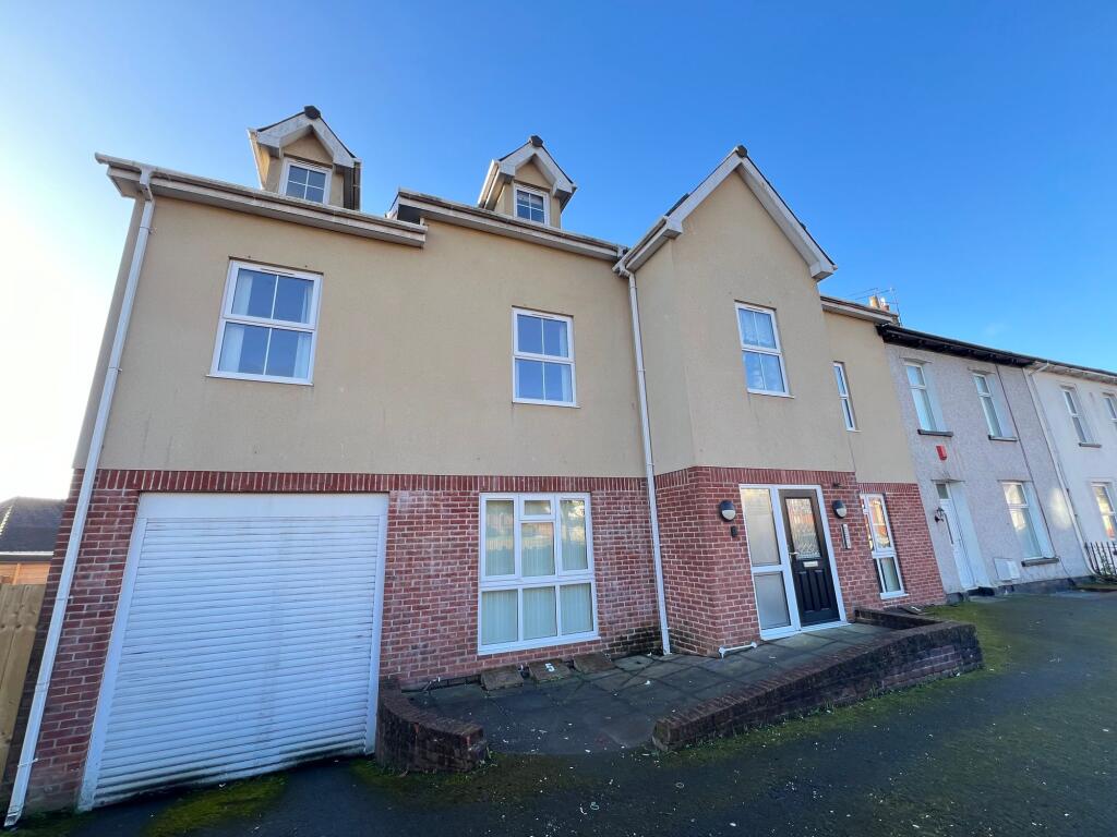 Main image of property: 466 Chepstow Road, Newport, NP19