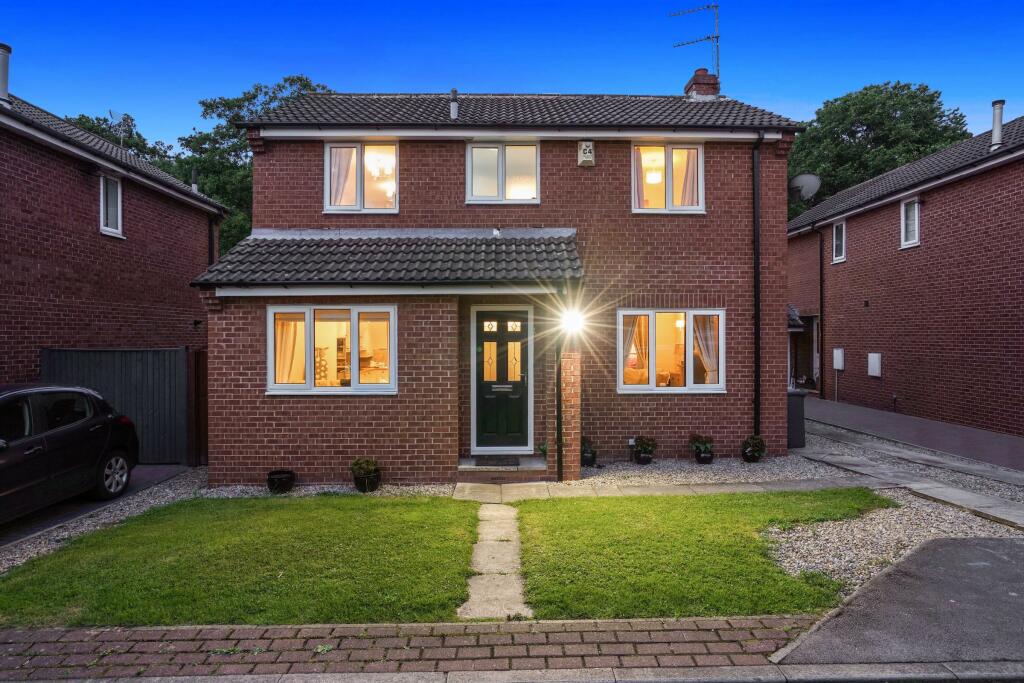 3 bedroom detached house for sale in Bankfield, Bardsey, LS17
