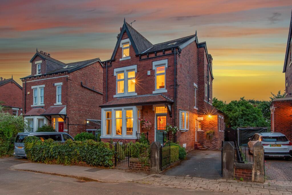 Main image of property: Gledhow Wood Grove, Leeds