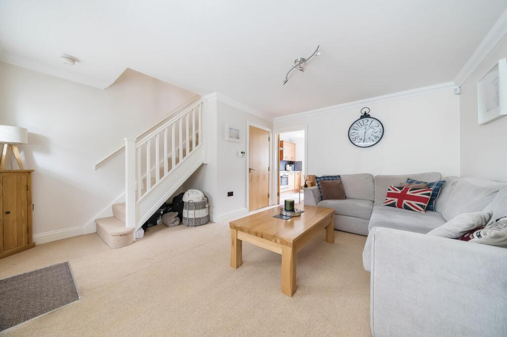 2 bedroom end of terrace house for sale in Love Lane, Faversham, ME13