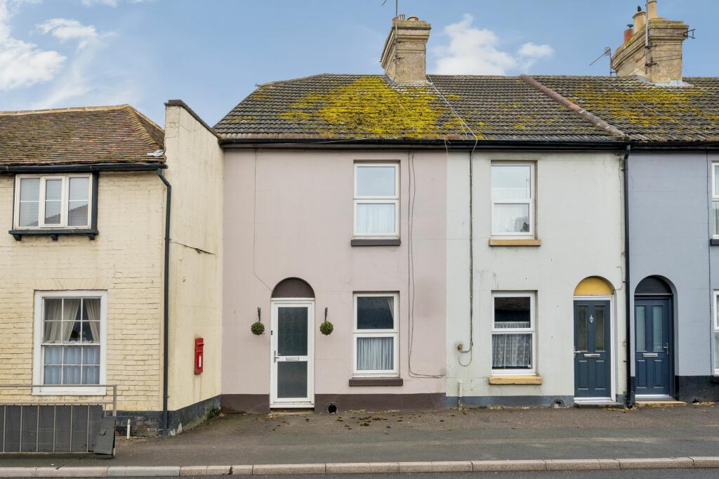 3 bedroom terraced house for sale in Ospringe Street, Faversham, ME13