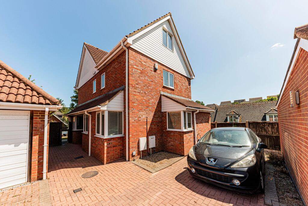 Main image of property: Preston Park, Faversham, ME13