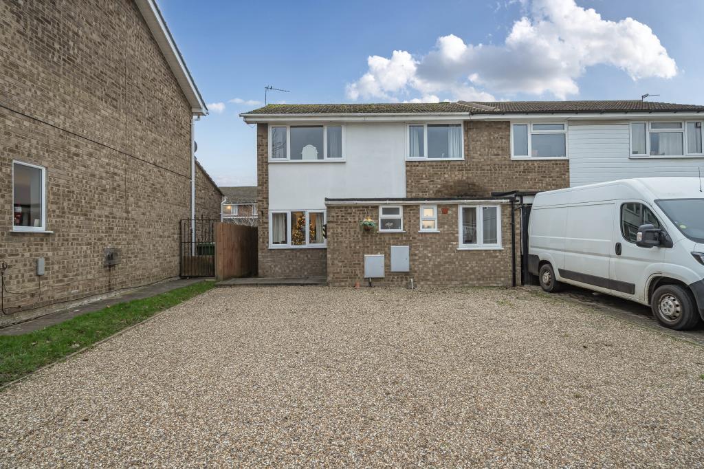 Main image of property: Cromwell Avenue,  Thame, Oxfordshire, OX9