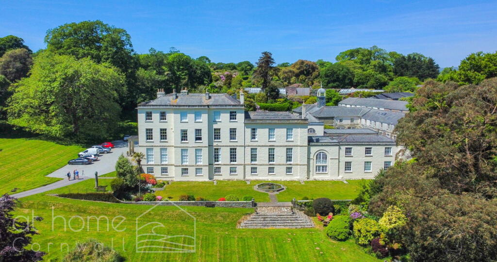Main image of property: Heligan House, Pentewan, St Austell - Grand 3 Bed Ground Floor Apartment