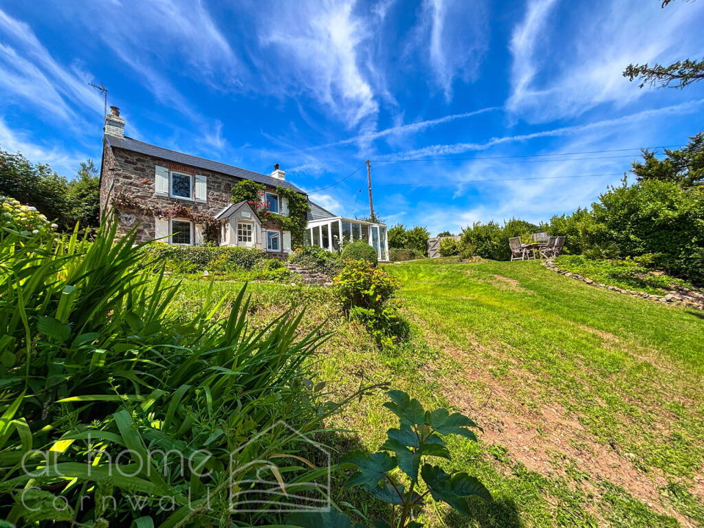 Main image of property: Perrancoombe, Near Perranporth, TR6 - Sunshine All Day, 1 Mile from beach!