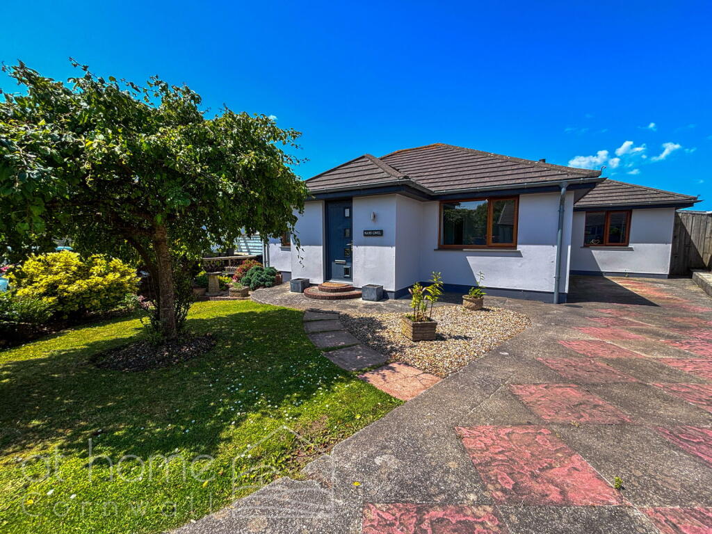 Main image of property: Glendale Crescent, Mount Hawke - 4 Bed, Detached, Panoramic Rolling Field Views!