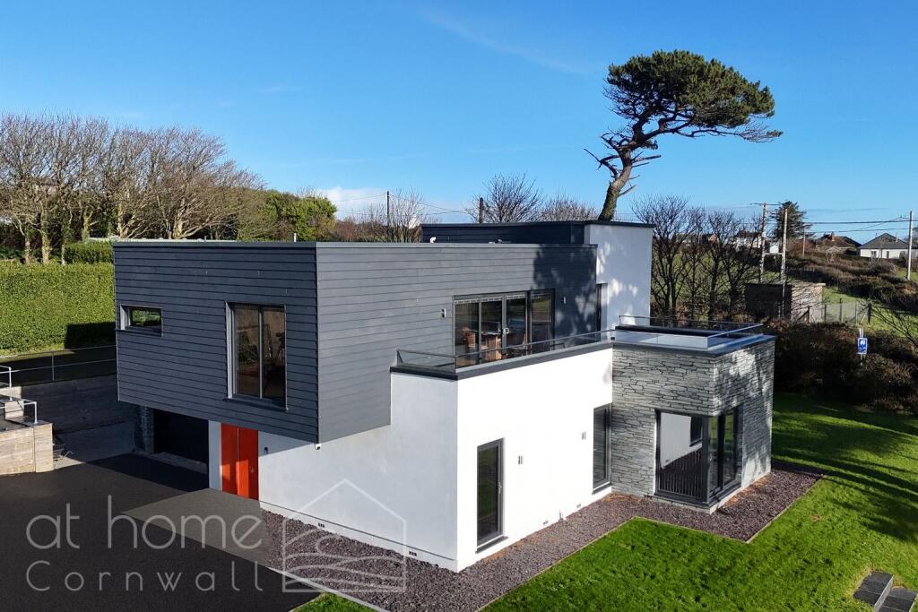 Main image of property: The Beacon, St Agnes, Sea Views, 2 Bed Annexe, Large Plot.!