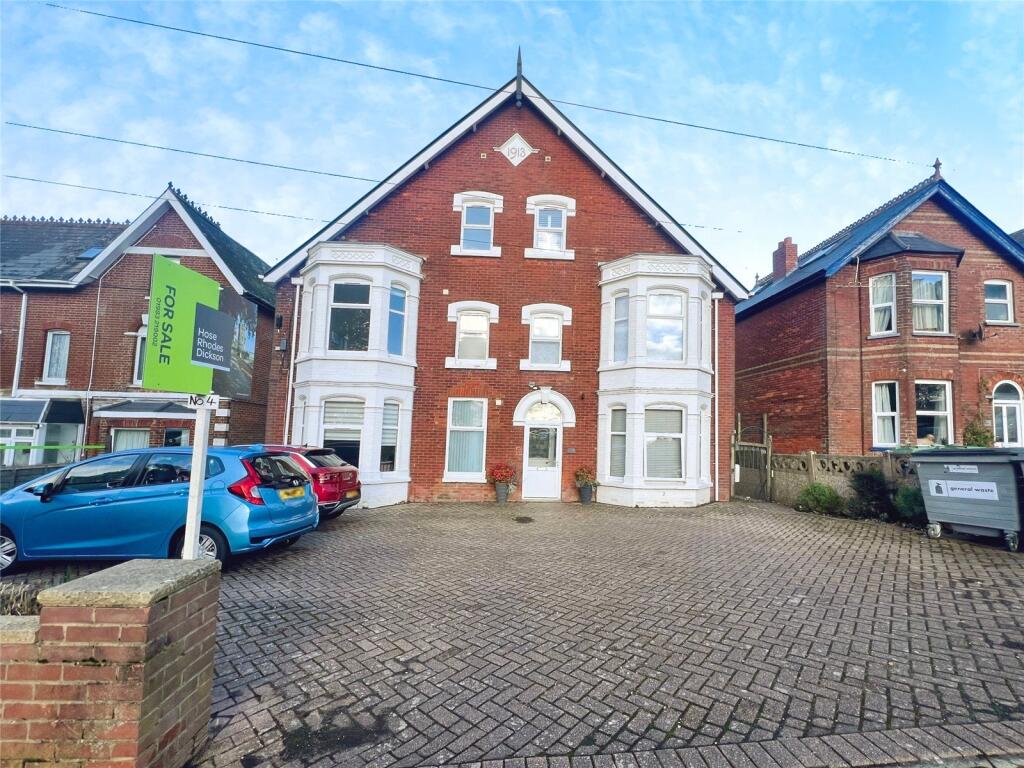 Main image of property: Victoria Grove, East Cowes, Isle of Wight