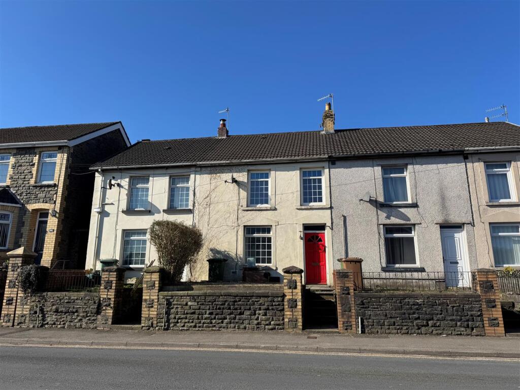 Main image of property: High Street, Blackwood