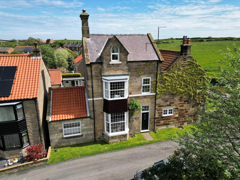 6 bedroom detached house for sale in Newholm Green Farm, Newholm, YO21