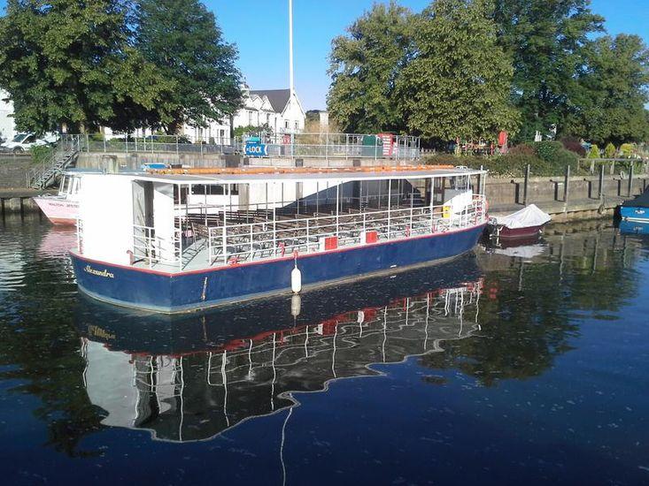 Marine property for sale in Shepperton, Middlesex, TW17