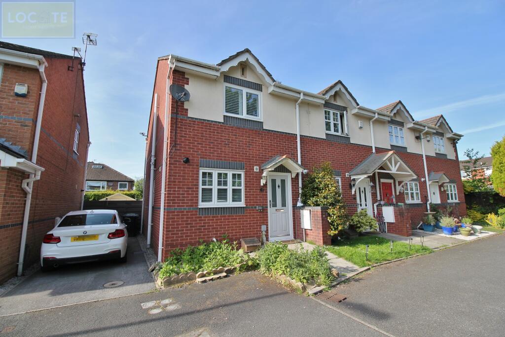 2 bedroom end of terrace house for sale in Queensway, Partington