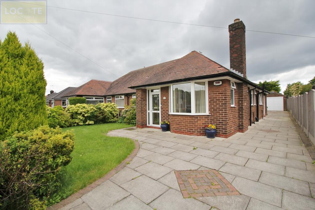 3 bedroom bungalow for sale in Balmoral Road, Flixton, Manchester, M41