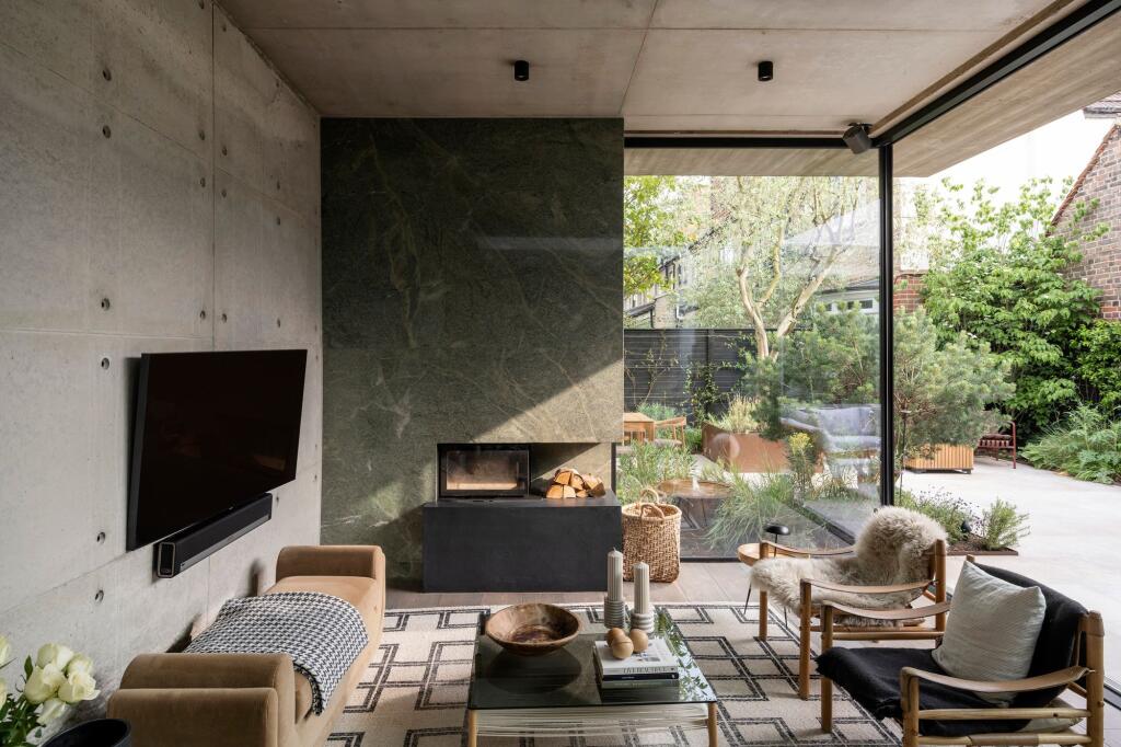 Main image of property: Nightingale Lane, Balham, SW12
