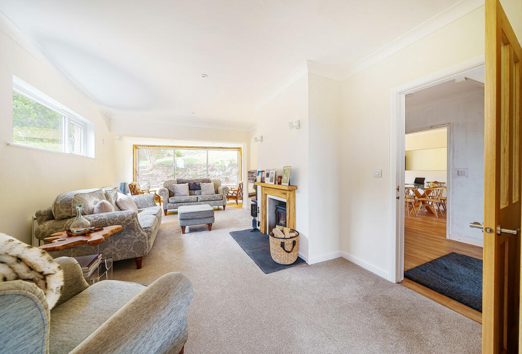 4 bedroom detached house for sale in Highlands Road, Long Ashton, Bristol, North Somerset, BS41