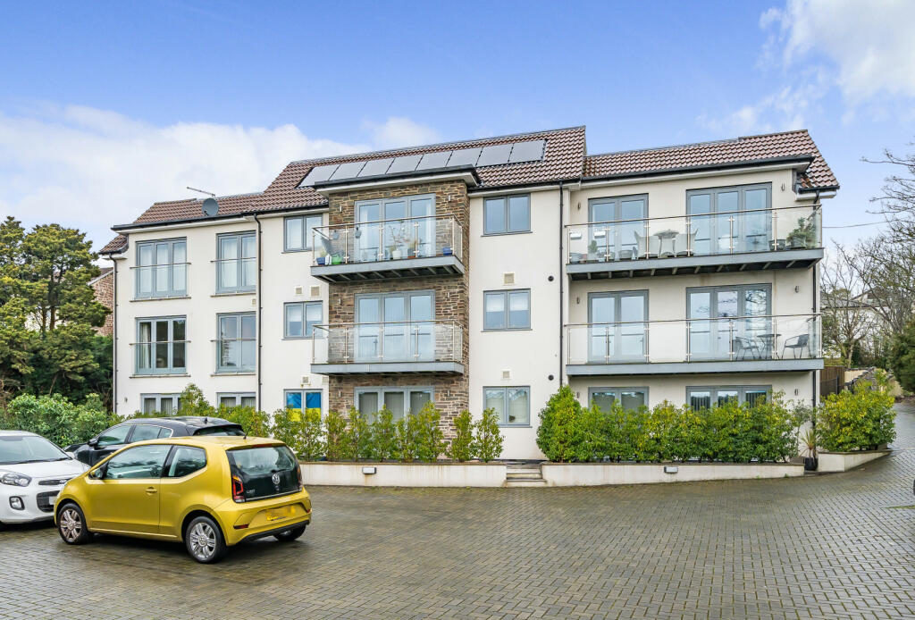 2 bedroom apartment for sale in Long Ashton Road, Long Ashton, Bristol