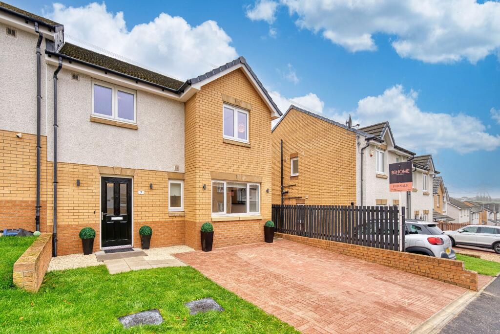 3 bedroom semi-detached house